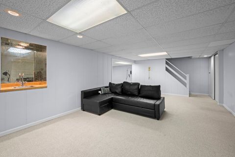 Tiny photo for 815 E Hintz Road, Arlington Heights, IL 60004 (MLS # 12705967)