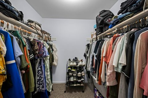 Tiny photo for 815 E Hintz Road, Arlington Heights, IL 60004 (MLS # 12705967)