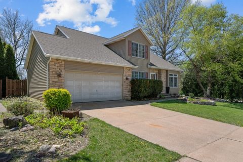 Tiny photo for 3509 fawn Lane, Bettendorf, IA 52722 (MLS # 12632071)