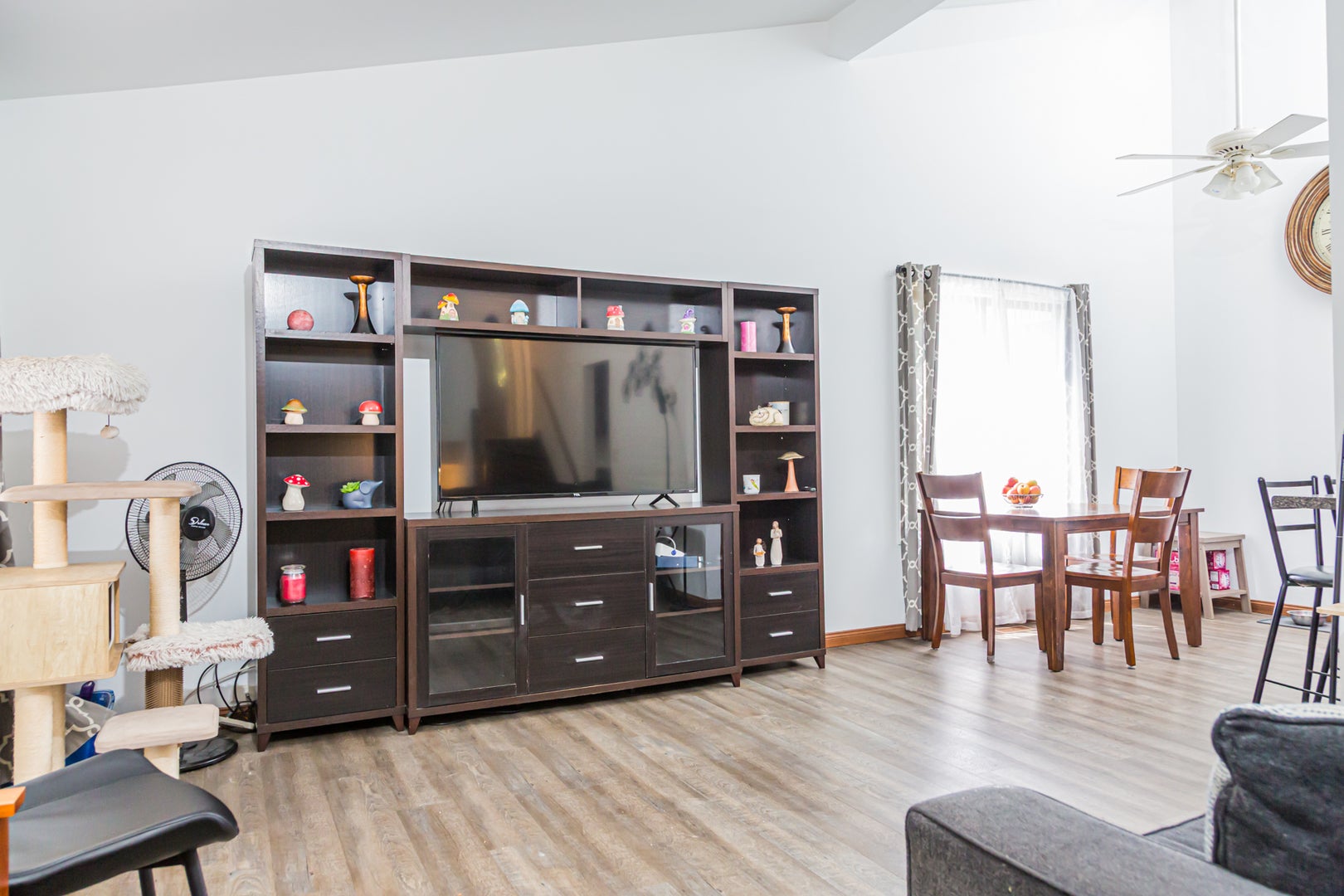 6282 Kit Carson Drive 6282