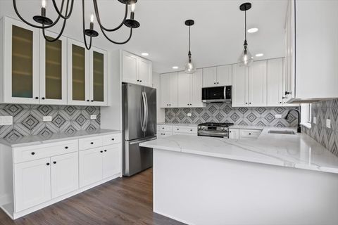 Tiny photo for 1740 Bradford Lane, Crystal Lake, IL 60014 (MLS # 12492193)