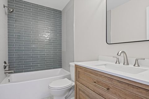 Tiny photo for 1740 Bradford Lane, Crystal Lake, IL 60014 (MLS # 12492193)