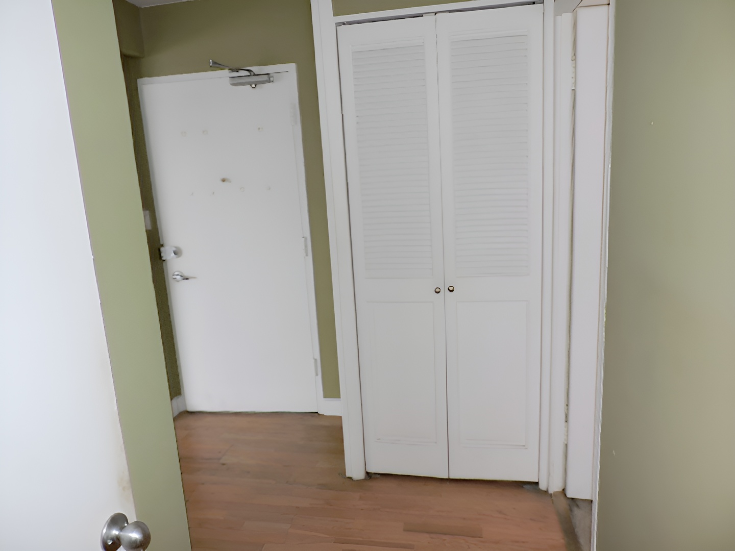 4960 N Marine Drive 1412