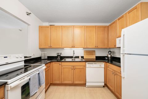 Tiny photo for 400 N LaSalle Drive #1009, Chicago, IL 60654 (MLS # 12471164)