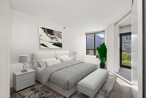 Tiny photo for 400 N LaSalle Drive #1009, Chicago, IL 60654 (MLS # 12471164)