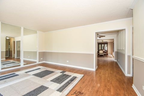 Tiny photo for 959 Ridge Avenue, Elk Grove Village, IL 60007 (MLS # 12477028)