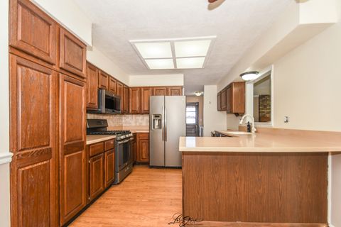 Tiny photo for 959 Ridge Avenue, Elk Grove Village, IL 60007 (MLS # 12477028)