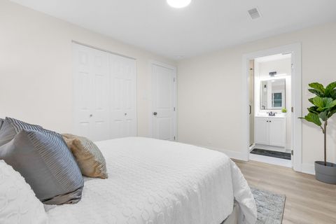 Tiny photo for 135 S Walnut Lane, Schaumburg, IL 60193 (MLS # 12637912)