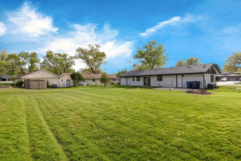 Tiny photo for 135 S Walnut Lane, Schaumburg, IL 60193 (MLS # 12637912)