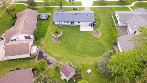 Tiny photo for 135 S Walnut Lane, Schaumburg, IL 60193 (MLS # 12637912)