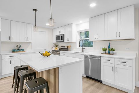 Tiny photo for 135 S Walnut Lane, Schaumburg, IL 60193 (MLS # 12637912)