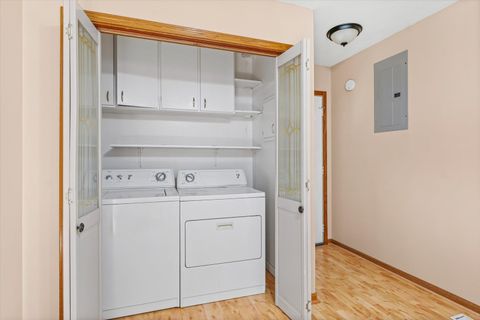 Tiny photo for 411 E 13th Street, Gibson City, IL 60936 (MLS # 12547413)