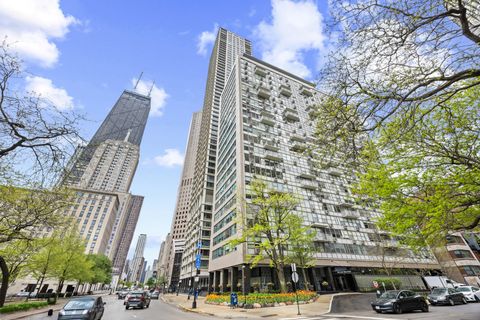 Photo of 1000 N Lake Shore Drive #808, Chicago, IL 60611 (MLS # 12632755)