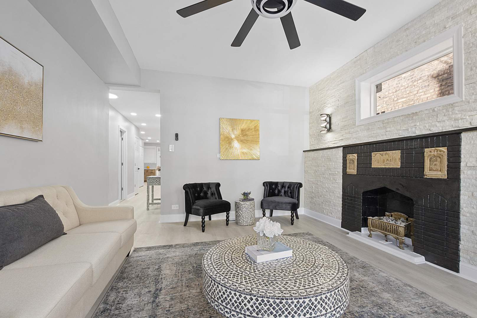 1809 W Armitage Avenue