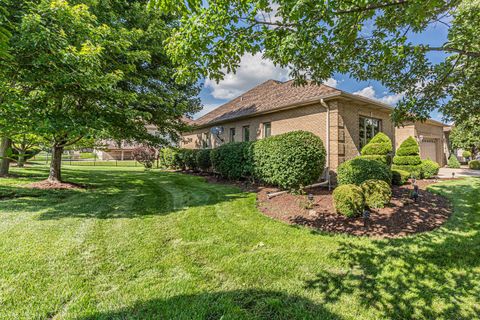 Tiny photo for 101 Rose Drive, Bloomingdale, IL 60108 (MLS # 12683935)