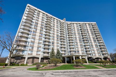 Photo of 40 N Tower Road #14A, Oak Brook, IL 60523 (MLS # 12328035)