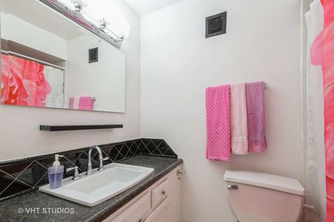 Tiny photo for 40 N Tower Road #14A, Oak Brook, IL 60523 (MLS # 12328035)