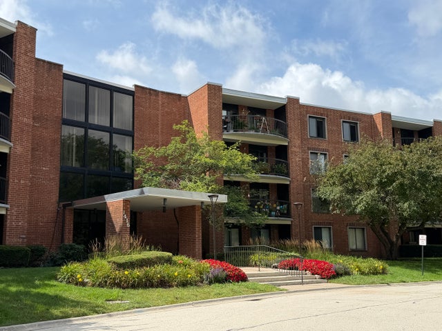 1415 E Central Road 318C