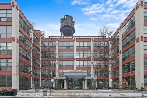1800 W Roscoe Street 409 Chicago IL 60657