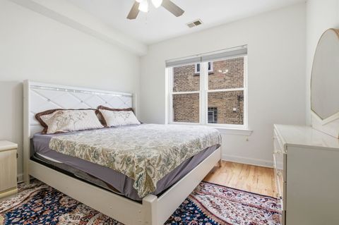 Tiny photo for 2556 W Rosemont Avenue #1, Chicago, IL 60659 (MLS # 12678864)