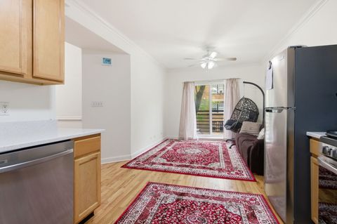 Tiny photo for 2556 W Rosemont Avenue #1, Chicago, IL 60659 (MLS # 12678864)