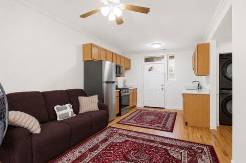 Tiny photo for 2556 W Rosemont Avenue #1, Chicago, IL 60659 (MLS # 12678864)