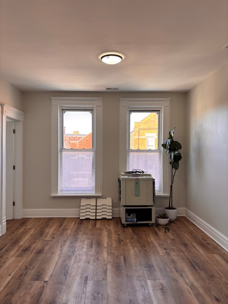 1533 W 17th Street 3F