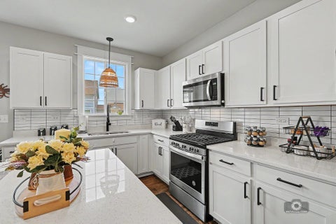 Tiny photo for 25450 W Ryan Lane, Plainfield, IL 60586 (MLS # 12712474)