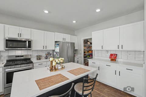 Tiny photo for 25450 W Ryan Lane, Plainfield, IL 60586 (MLS # 12712474)