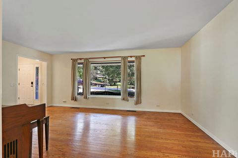 Tiny photo for 260 N Clyde Avenue, Palatine, IL 60067 (MLS # 12455476)