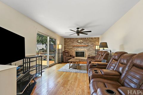 Tiny photo for 260 N Clyde Avenue, Palatine, IL 60067 (MLS # 12455476)