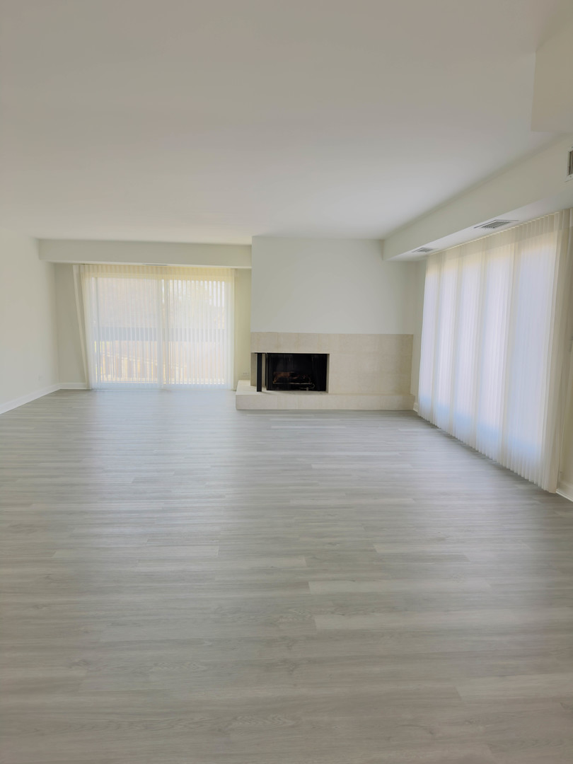 1671 Mission Hills Road 201