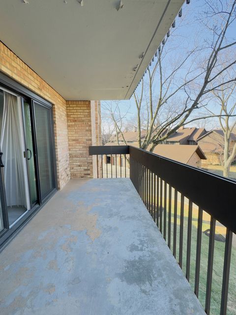 Tiny photo for 1671 Mission Hills Road #201, Northbrook, IL 60062 (MLS # 12540148)