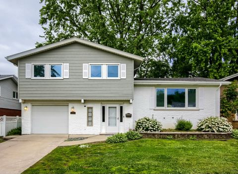 Property photo of 10112 S Kostner Avenue, Oak Lawn, IL 60453