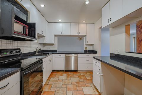 Tiny photo for 2650 BROOKWOOD Way #313, Rolling Meadows, IL 60008 (MLS # 12567512)