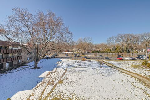Tiny photo for 2650 BROOKWOOD Way #313, Rolling Meadows, IL 60008 (MLS # 12567512)