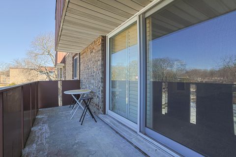 Tiny photo for 2650 BROOKWOOD Way #313, Rolling Meadows, IL 60008 (MLS # 12567512)