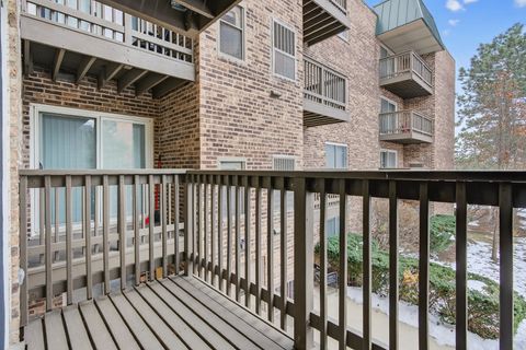 Tiny photo for 700 PERRIE Drive #207, Elk Grove Village, IL 60007 (MLS # 12602557)