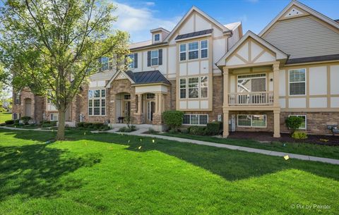 Tiny photo for 272 Bennett Drive, Carol Stream, IL 60188 (MLS # 12631414)