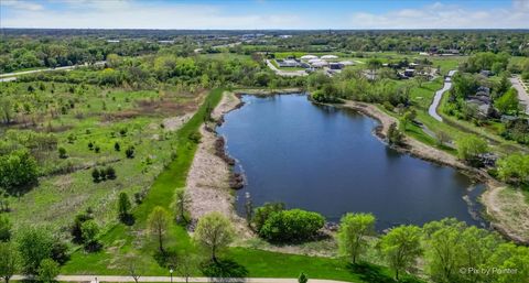 Tiny photo for 272 Bennett Drive, Carol Stream, IL 60188 (MLS # 12631414)