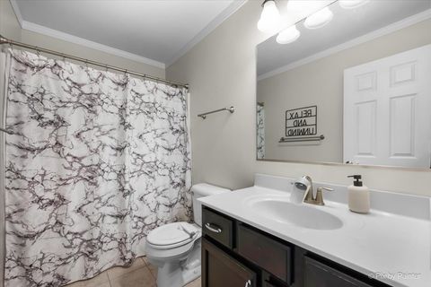 Tiny photo for 272 Bennett Drive, Carol Stream, IL 60188 (MLS # 12631414)