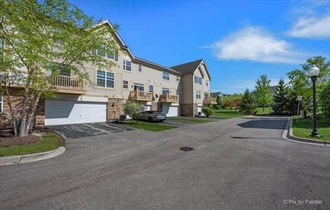Tiny photo for 272 Bennett Drive, Carol Stream, IL 60188 (MLS # 12631414)