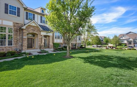 Tiny photo for 272 Bennett Drive, Carol Stream, IL 60188 (MLS # 12631414)