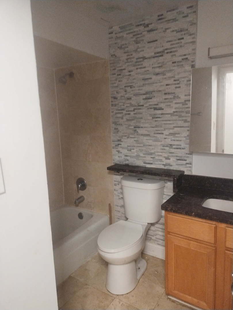 5515 S Cornell Avenue 102 - Photo 3