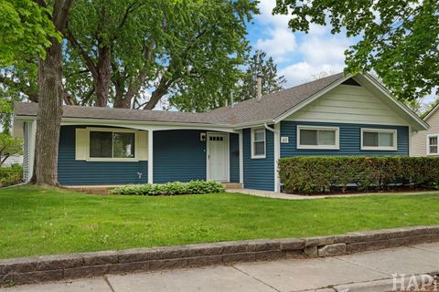 Photo of 62 LIPPINCOTT Road, Fox Lake, IL 60020 (MLS # 12653441)