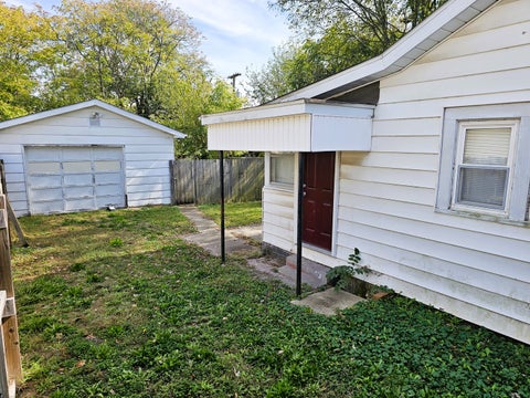Tiny photo for 810 S 25th Street, Mt Vernon, IL 62864 (MLS # 12793752)