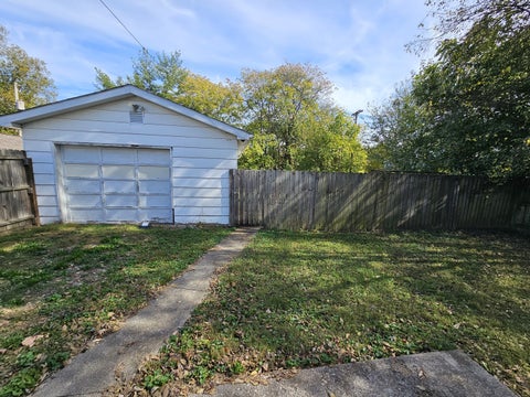 Tiny photo for 810 S 25th Street, Mt Vernon, IL 62864 (MLS # 12793752)