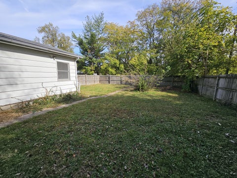 Tiny photo for 810 S 25th Street, Mt Vernon, IL 62864 (MLS # 12793752)