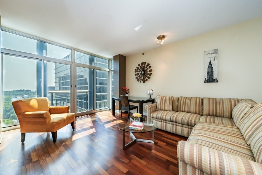1400 S Michigan Avenue 1003