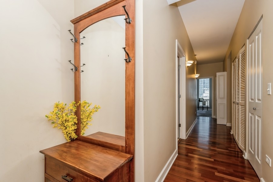1400 S Michigan Avenue 1003
